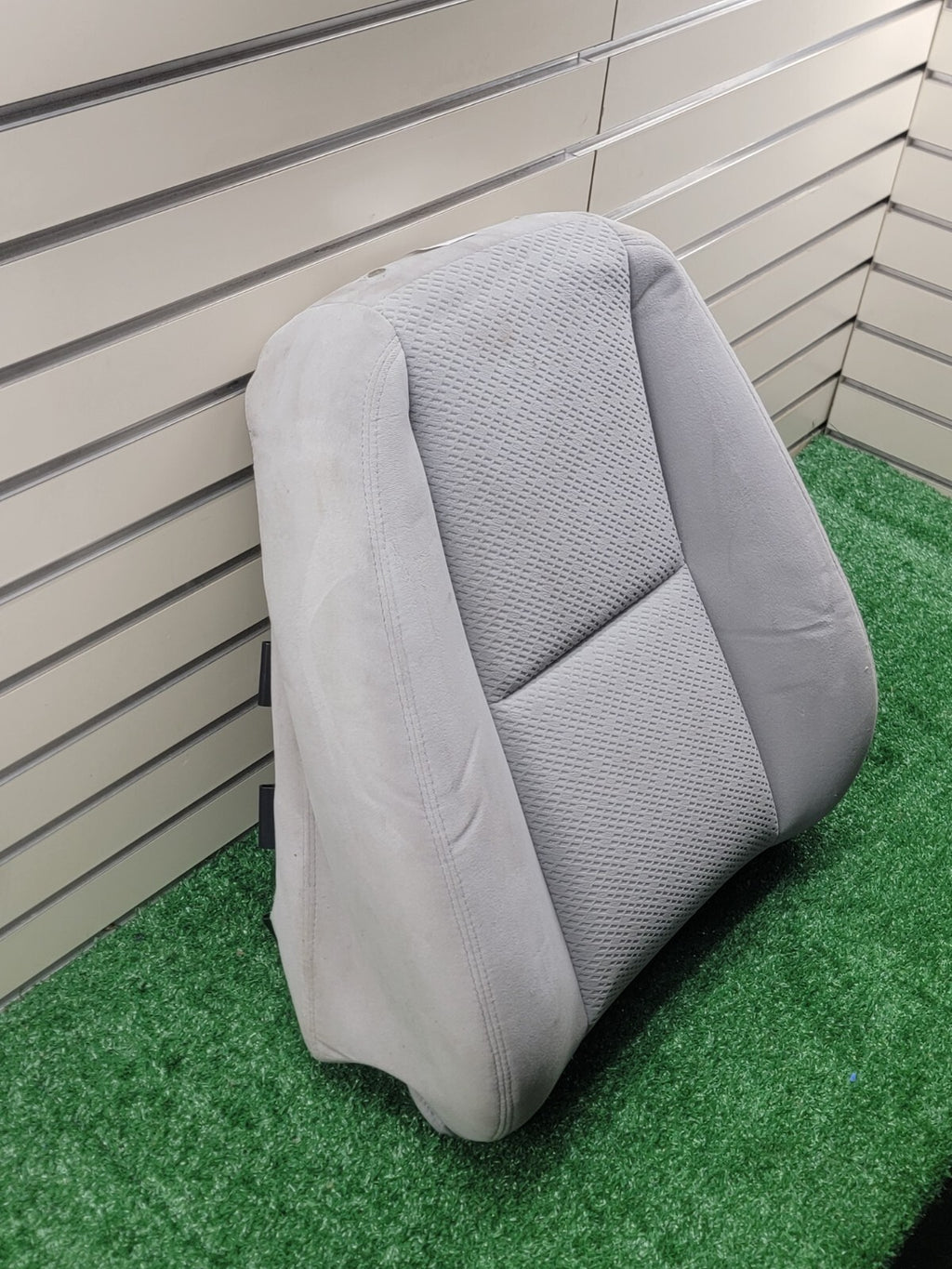 🔥07-13 GMC Sierra 1500 2500 3500 Seat rest cushion cloth front right gray V4