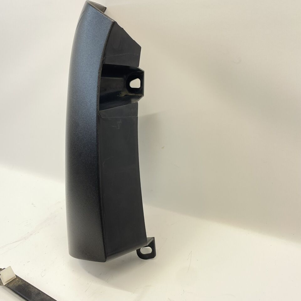 03-23 Chevrolet Express Savana Rear Corner Surround Trim Panel Left Driver Upper