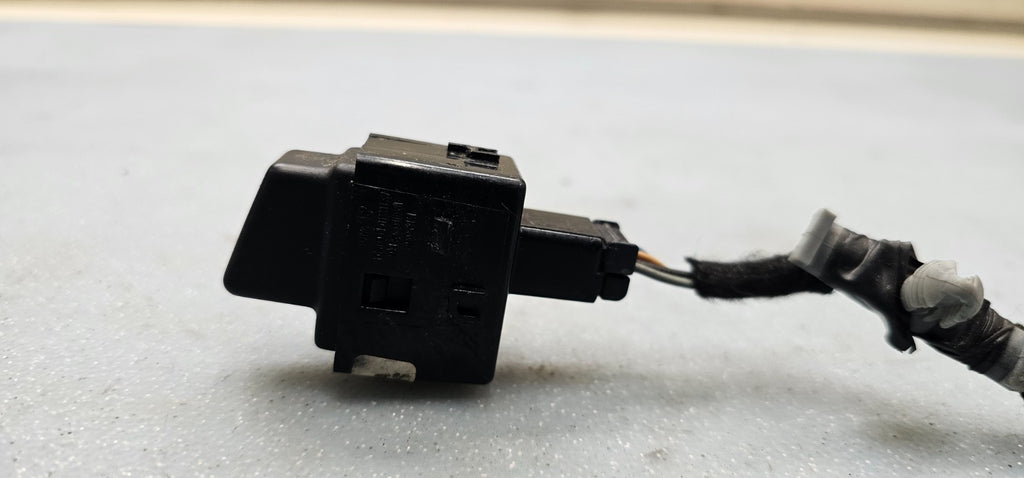 🔥04-09 Cadillac XLR Hazard Warning Switch Assembly Dark Satin Black