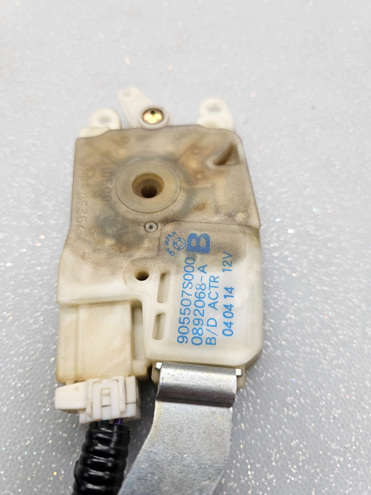 05-12 Nissan Pathfinder Armada Lid Door Window Glass Actuator Lock Assembly OEM