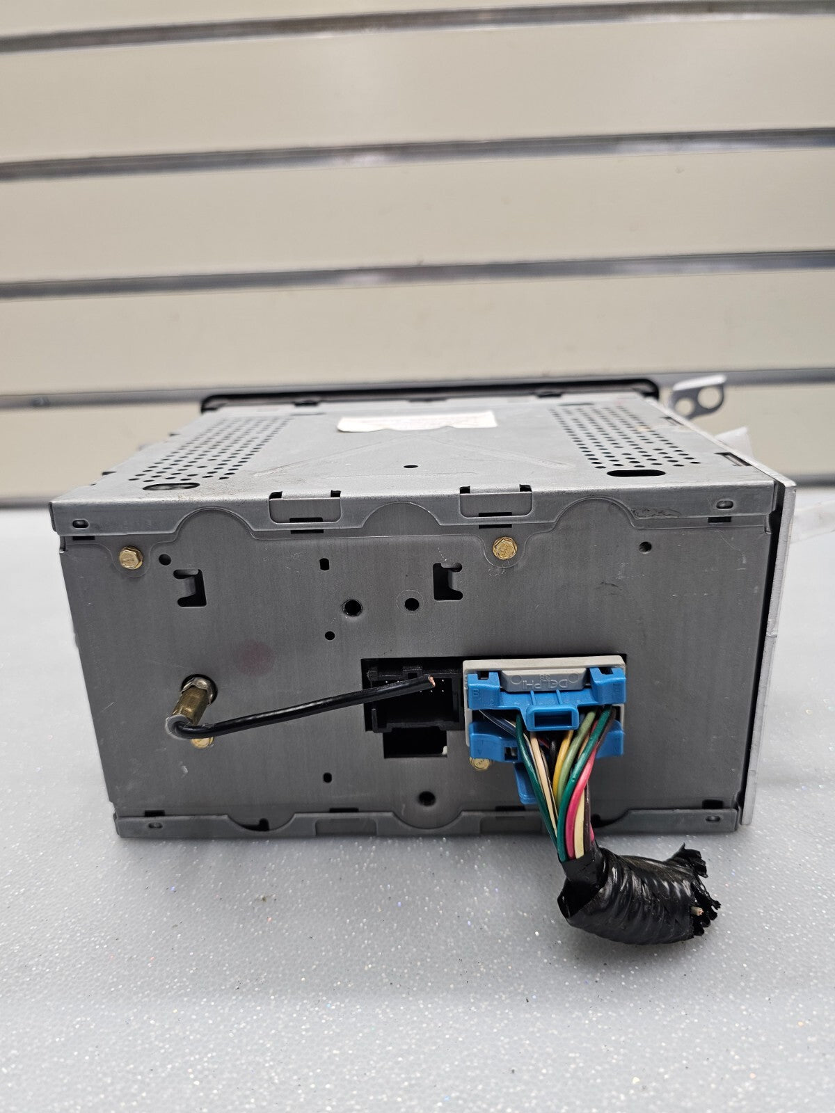 03-08 PONTIAC VIBE RADIO STEREO CD CHANGER PLAYER RECEIVER Oem 21002356/PV