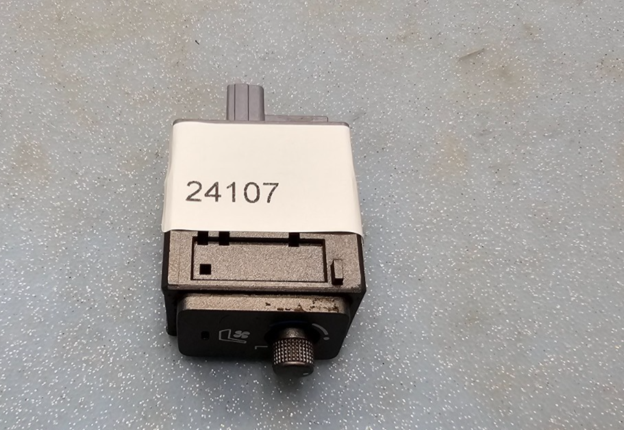🔥08–16 Lexus LX570 Left Driver Seat Heater Heated Heat Heating Switch Silver
