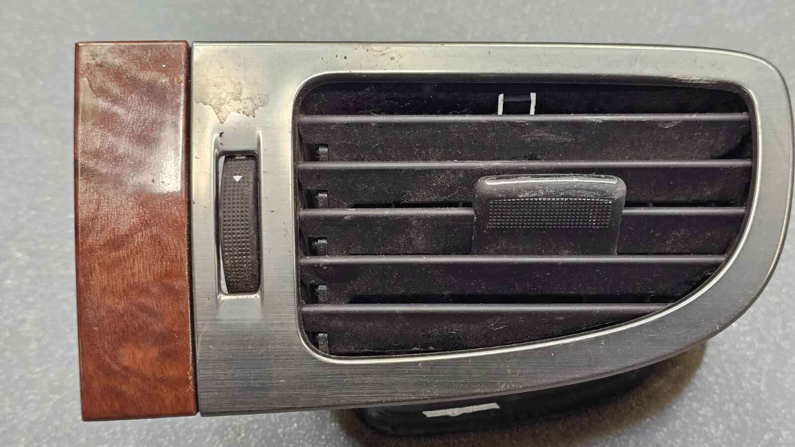 🔥07-14 Escalade Tahoe Left Driver Dash Air Vent A/C AC Heater Panel Silver OEM