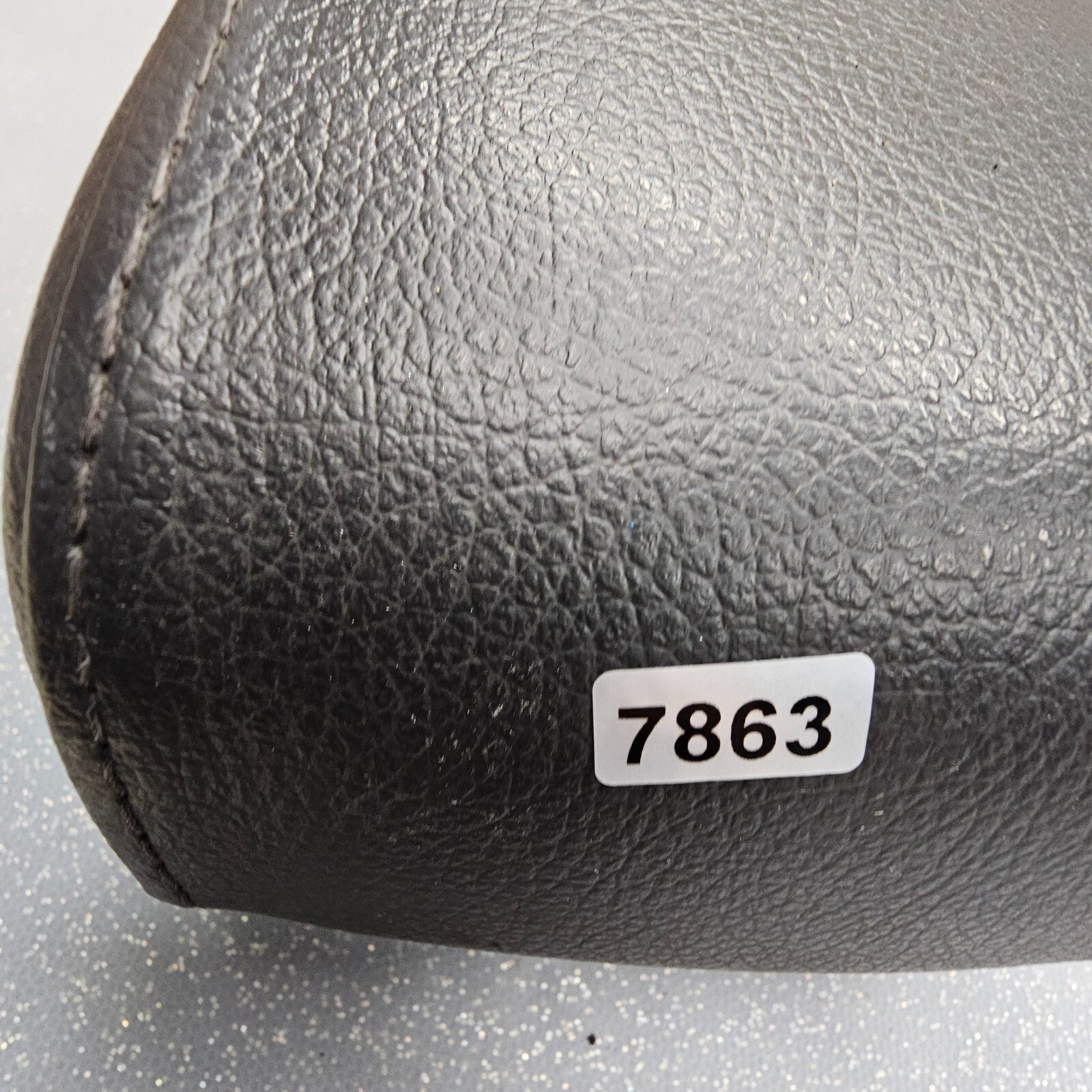 🔥09-10 Journey Front Center Console Sliding Armrest Lid Top Pad Assembly Black