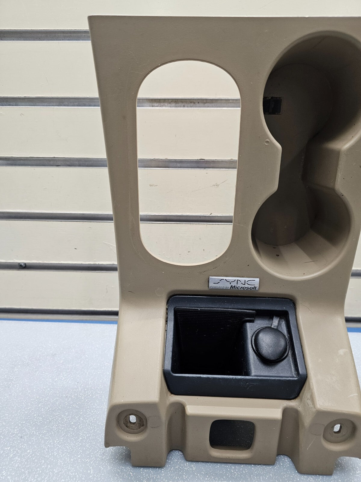 🔥06-08 Explorer Nountaineer Shift Floor Trim Bezel Cup Drink holder Storage Tan