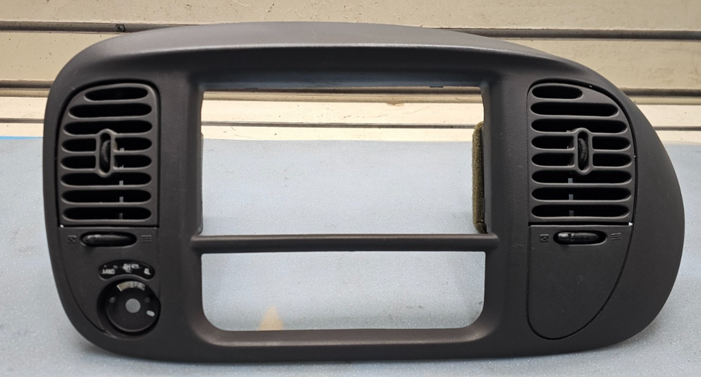 🔥97-03 Ford F-150 Dash Radio Stereo Climate BEZEL Trim Panel Line DK GRAY B1