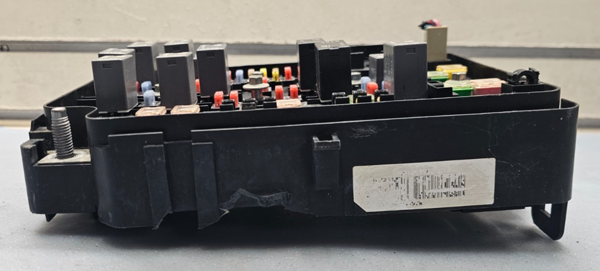 🔥08-10 CHEVY COBALT ENGINE FUSE RELAY BOX JUNCTION INTEGRATED POWER MODULE OEM