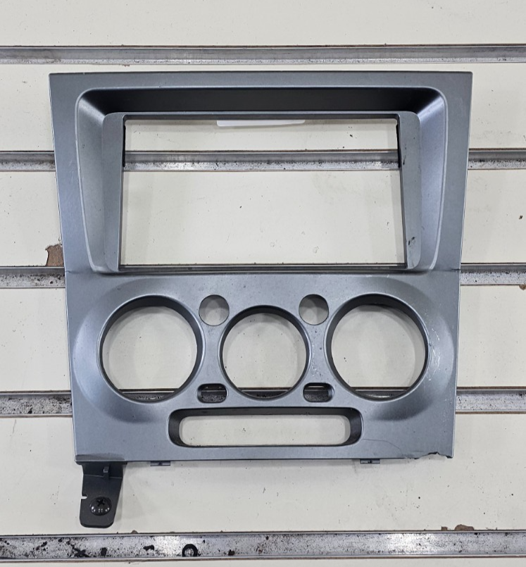 🔥05-07 Subaru Impreza WRX STI OEM HVAC Radio Bezel Surround Trim SILVER
