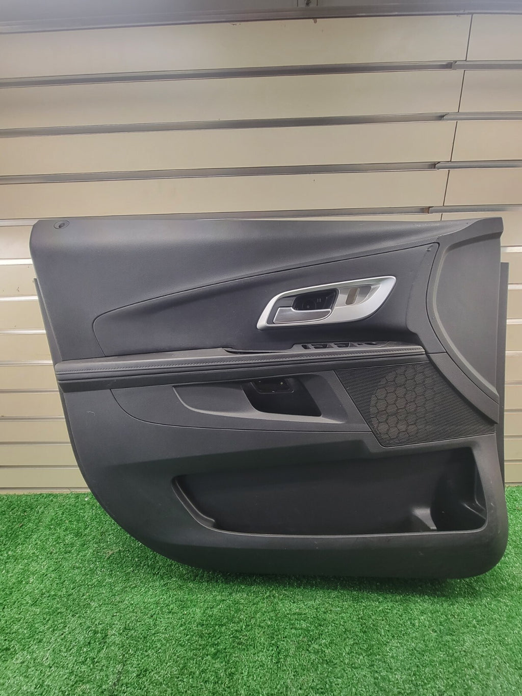 🔥2010-2017 CHEVROLET EQUINOX FRONT DOOR PANEL LEFT DRIVER Black