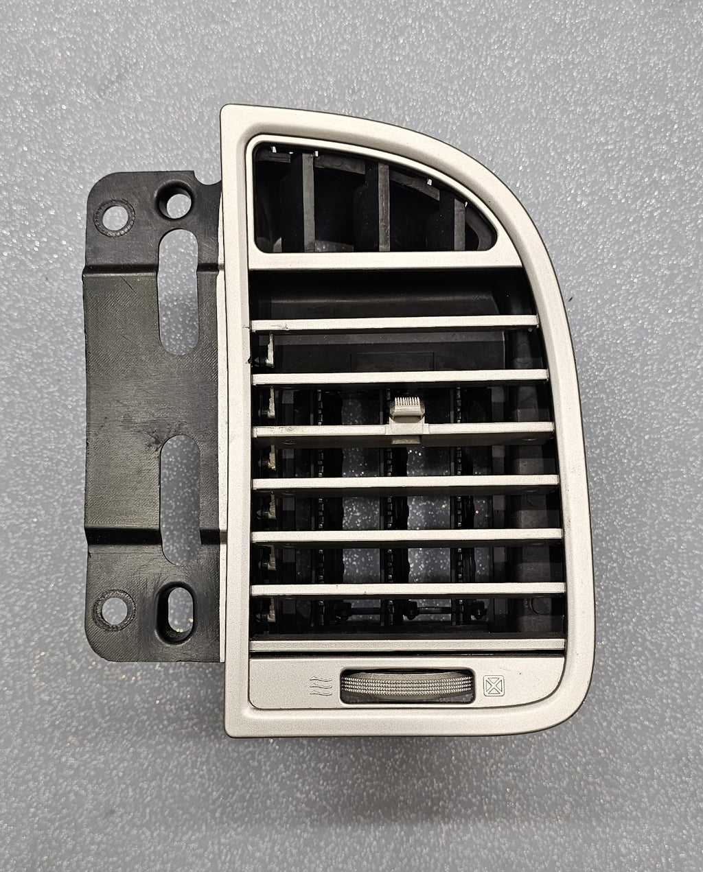 🔥07-14 LINCOLN NAVIGATOR FRONT RIGHT PASSENGER DASH AC HEATER AIR VENT SILVER