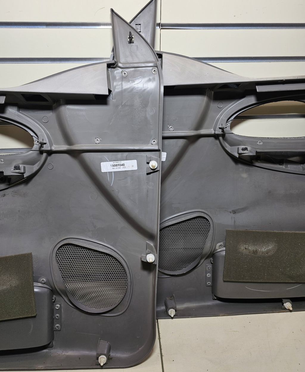 🔥02-09 CHEVY TRAILBLAZER Door Panel  Front LEFT&RIGHT Set2 armrest GRAY DK G D8