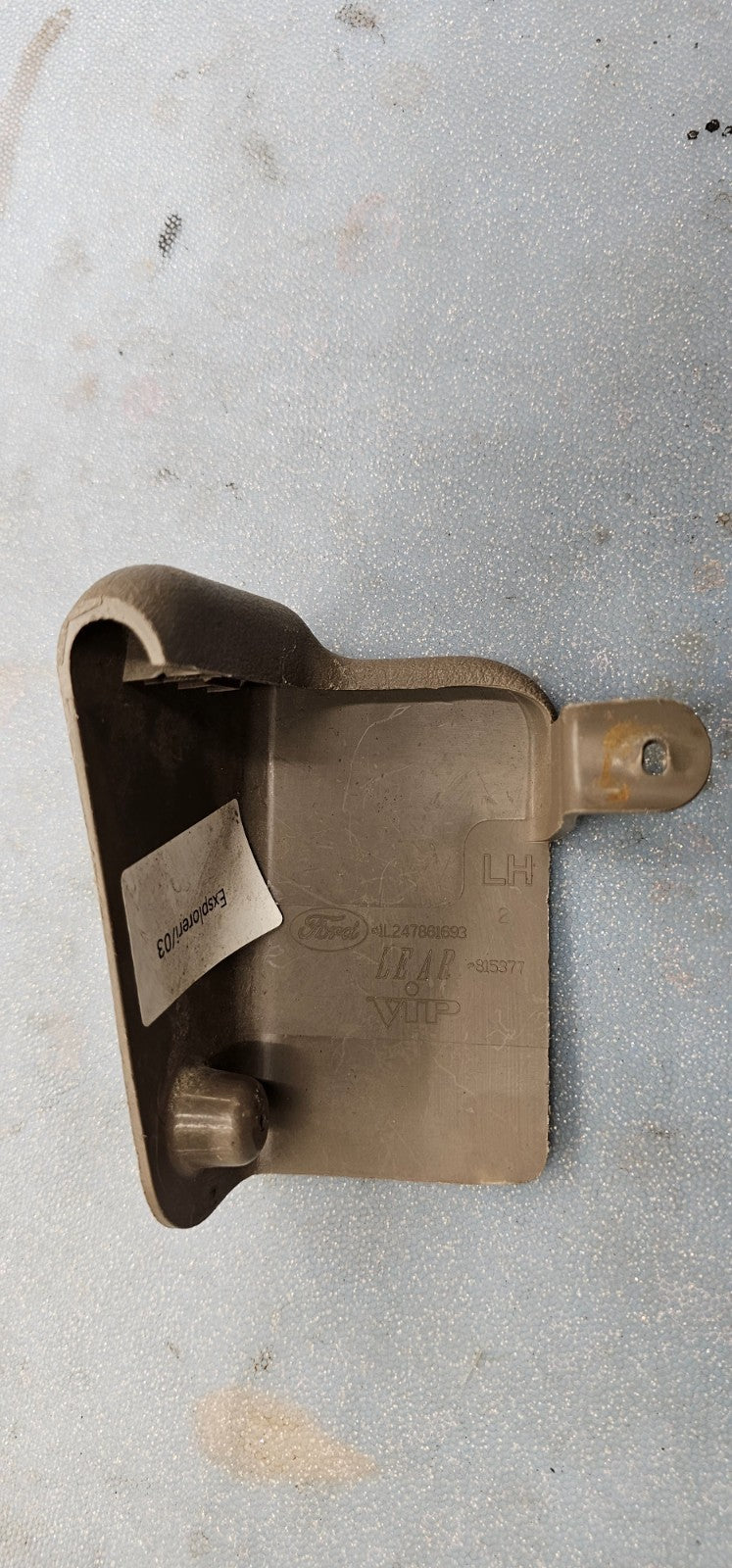 🔥02-05 Ford Explorer Left Driver Seat Track End Cover Tan