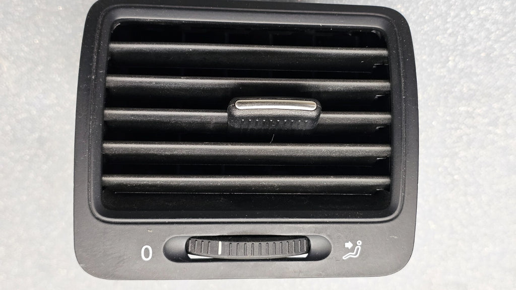 🔥05-10 VOLKSWAGEN JETTA FRONT CENTER DASH RIGHT PASSENGER AIR VENT HEATER BLACK