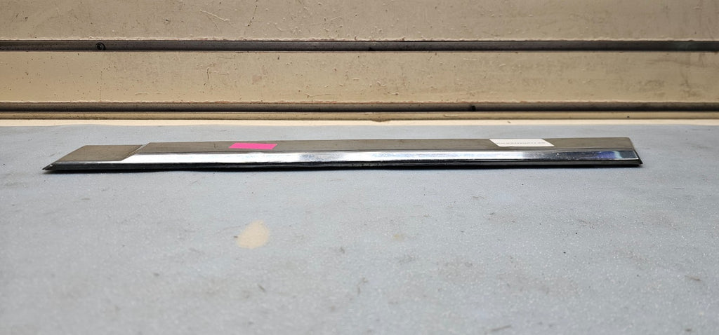 🔥2006-2010 Jeep Commander  Rear Door Molding SILVER