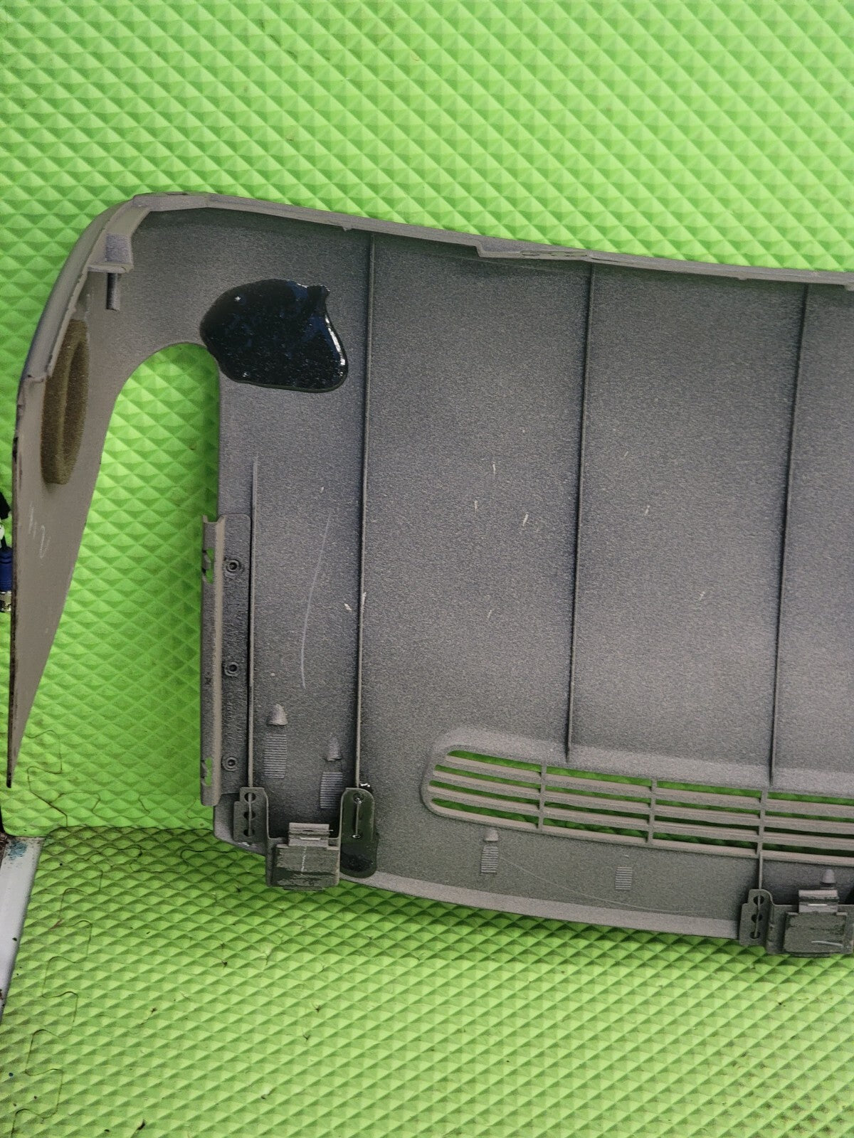 99-06 SILVERADO SIERRA TAHOE Upper Dashpad Cap Cover Top Dashboard LIGT GRAY DP1