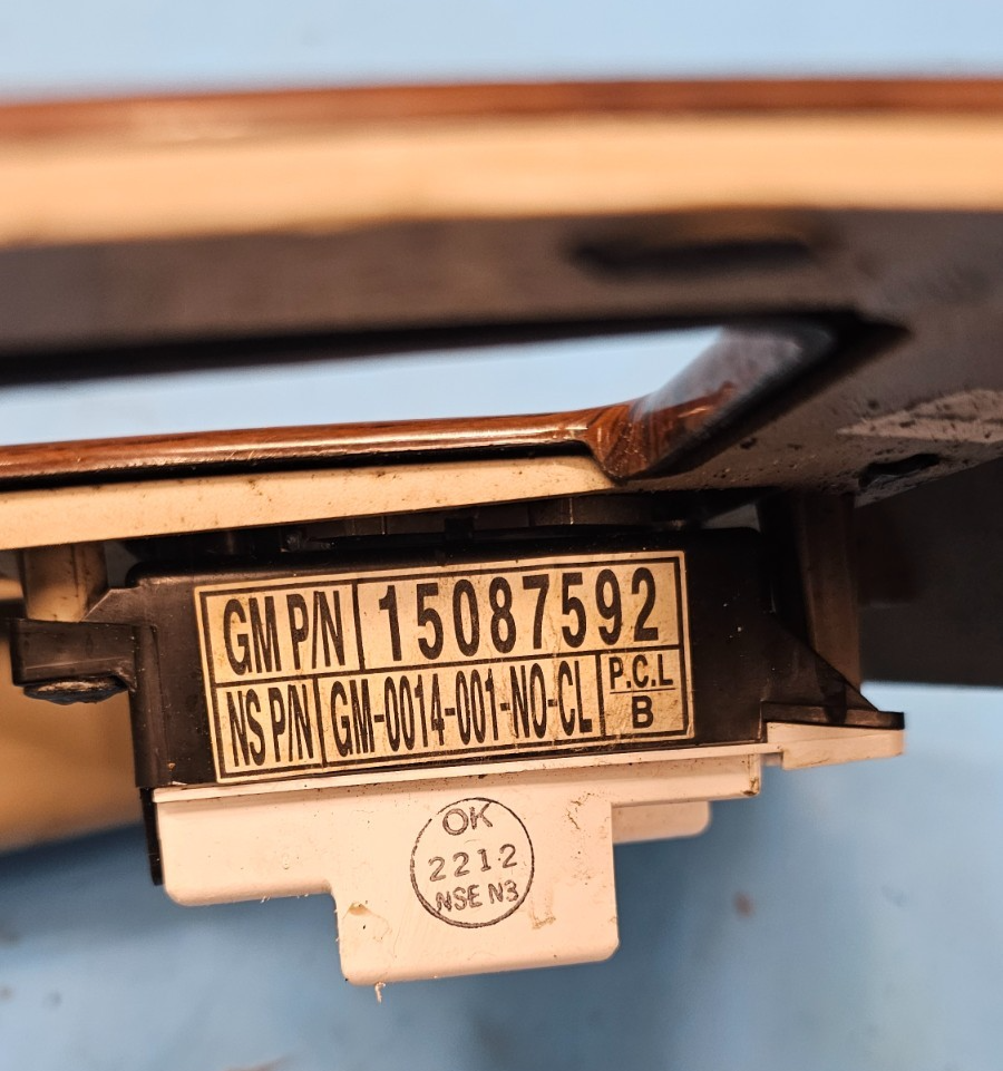 🔥03-06 Cadillac Escalade Center Console Upper Bezel Trim Clock Bezel  Wood OEM