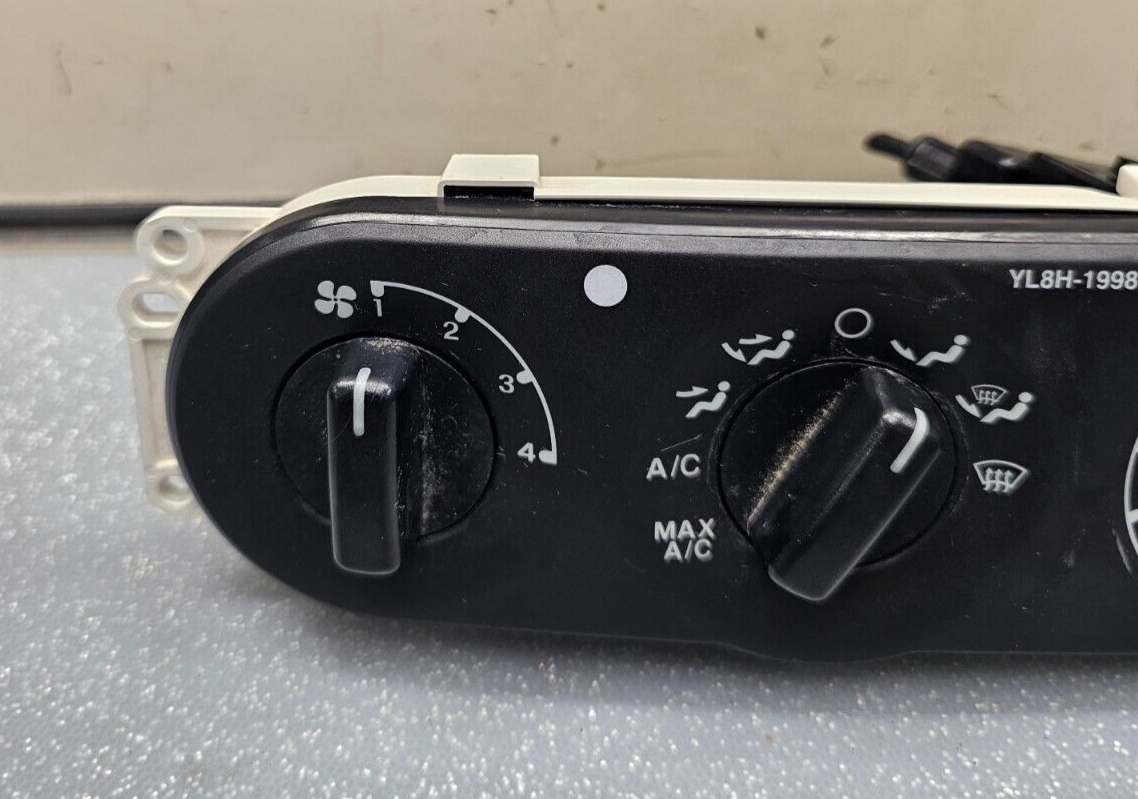 01-07 Escape Mariner Dash AC Heater Climate Temperature control Conditioner OEM