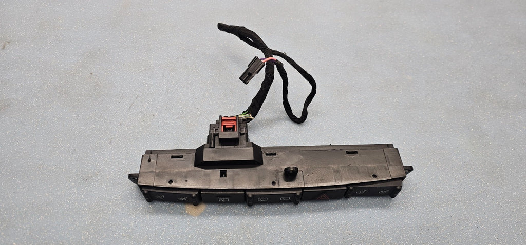 🔥2001-2007 Town & Country Caravan Rear Wiper Hazard Switch OEM SW32