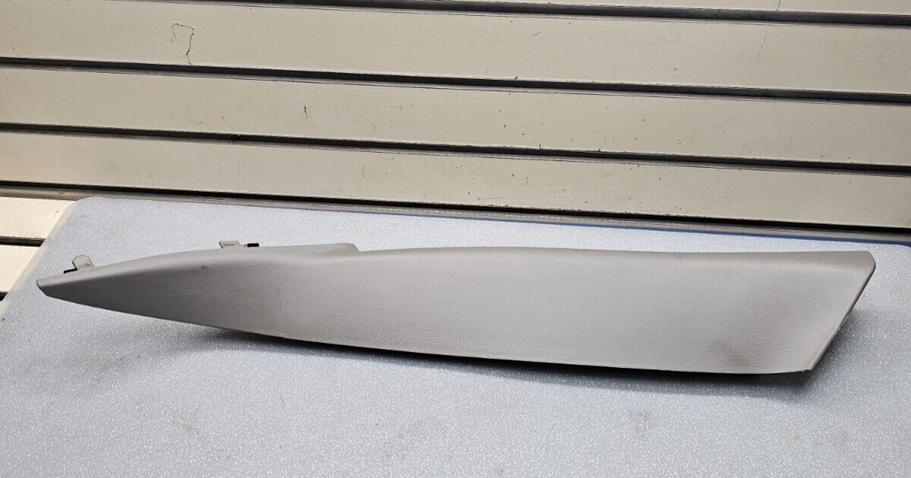 🔥99-06 SILVERADO SIERRA Roof Molding A PILLAR Trim LEFT Driver LIGHT GRAY P3