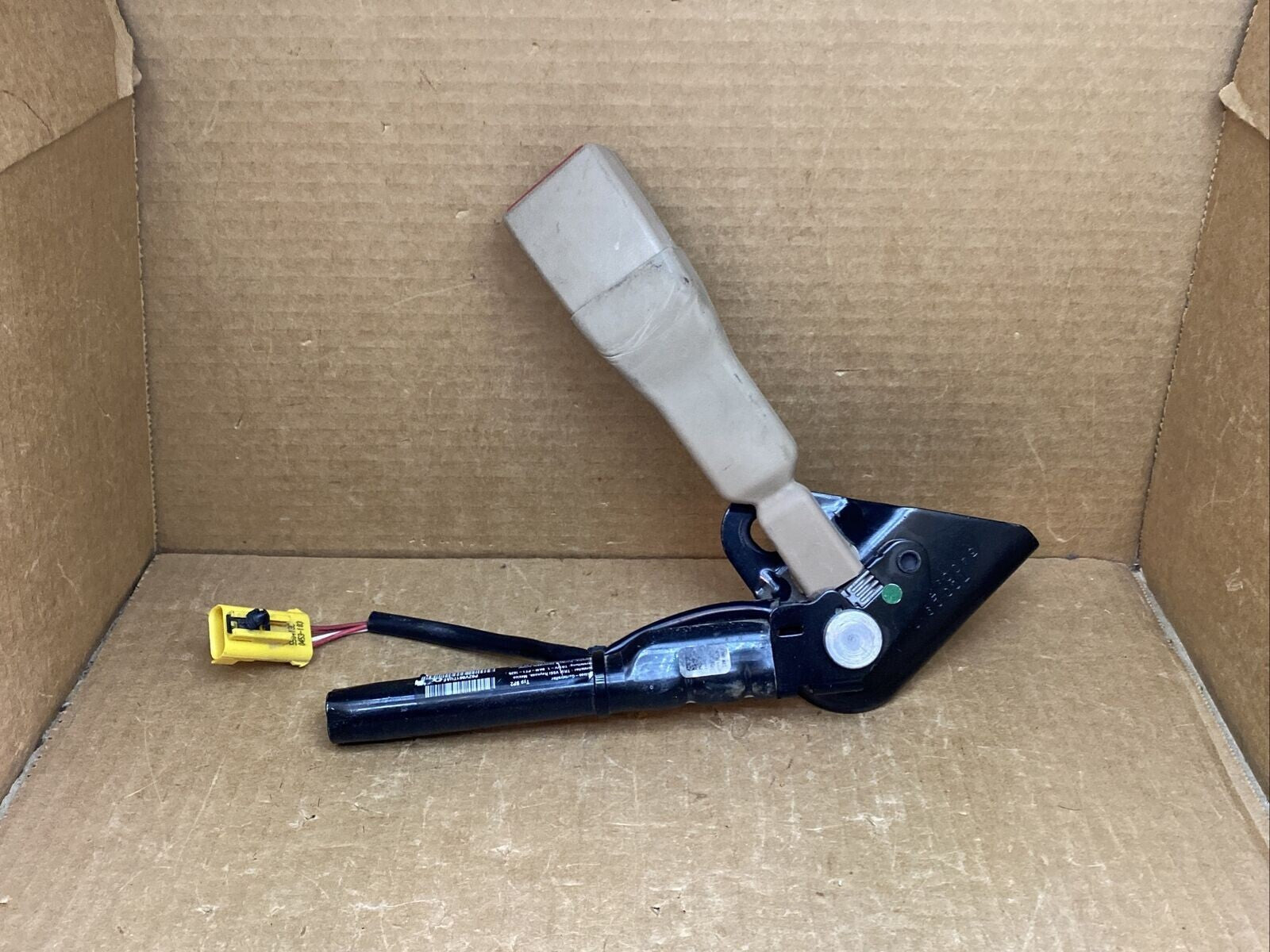 🔥11-20 GRAND CARAVAN TOWN COUNTRY RIGHT PASSENGER FRONT SEAT BELT BUCKLE LATCH