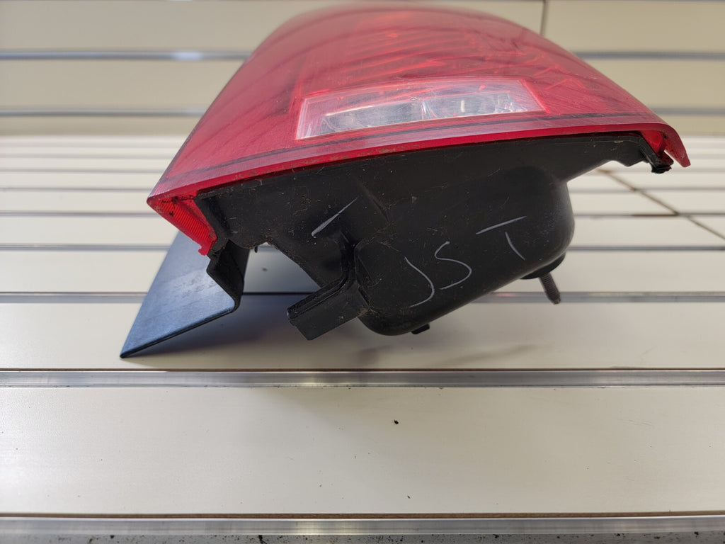 🔥2008-2013 Cadillac CTS Sedan Taillight Lamp Assembly Driver Side Left