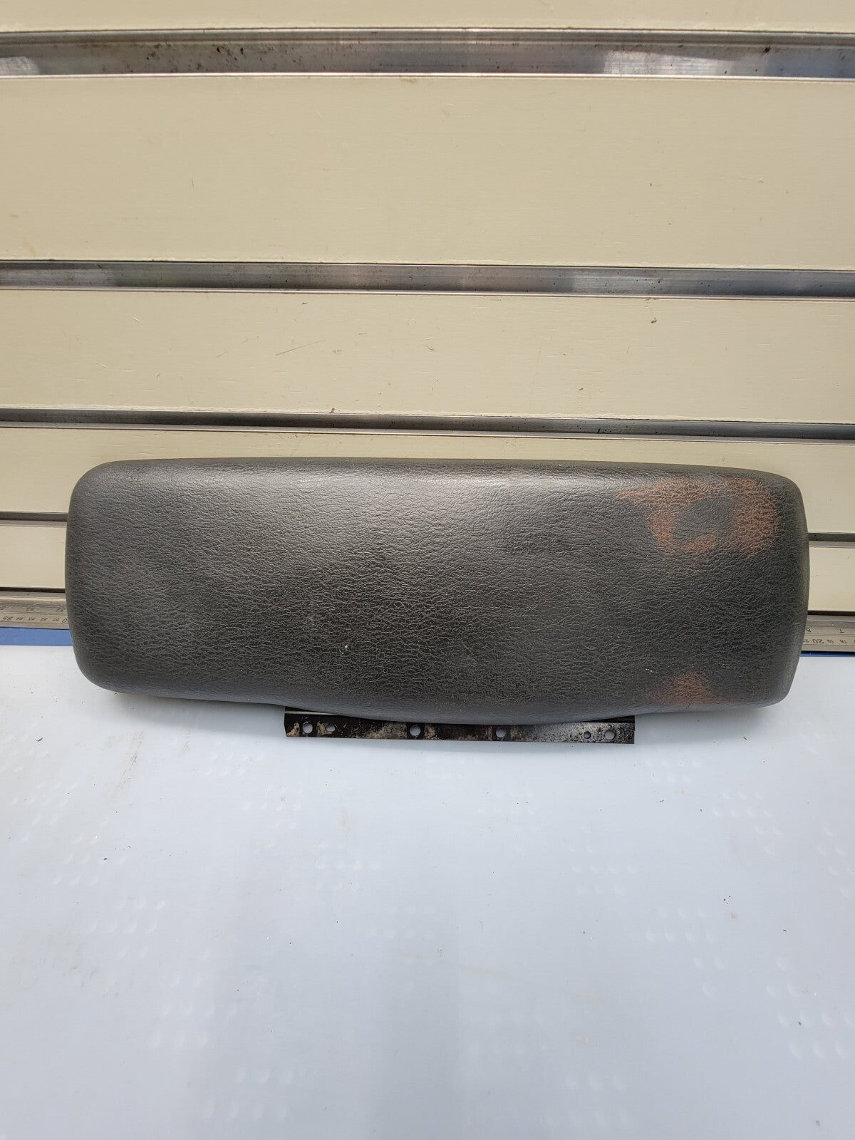 🔥2001-2007 Dodge Dakota/ Durango Center Console Lid Bracket Armrest Black