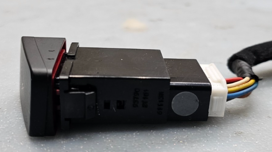 🔥04-09 Hyundai Tucson Hazard Emergency Light Lamp Control Switch Assembly Black