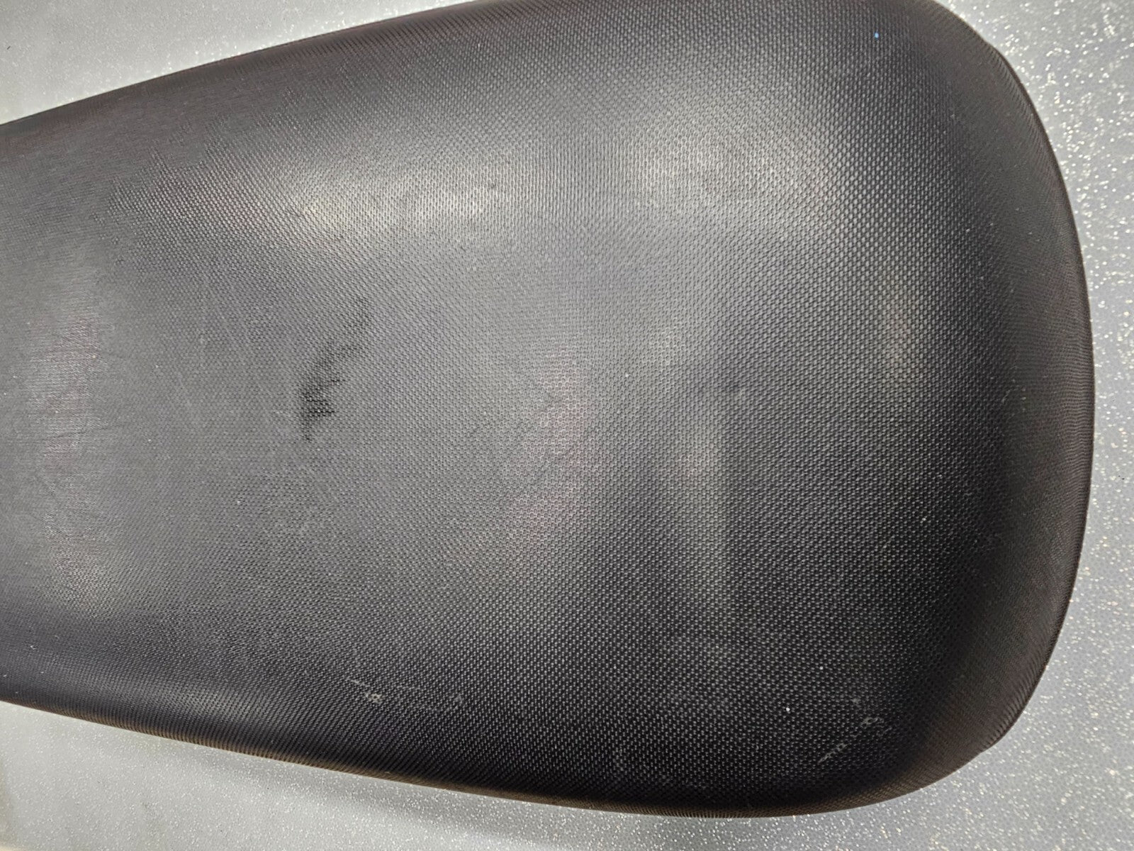 🔥04-11 MITSUBISHI ENDEAVOR CENTER CONSOLE LID ARMREST TOP COVER ASSEMBLY BLACK