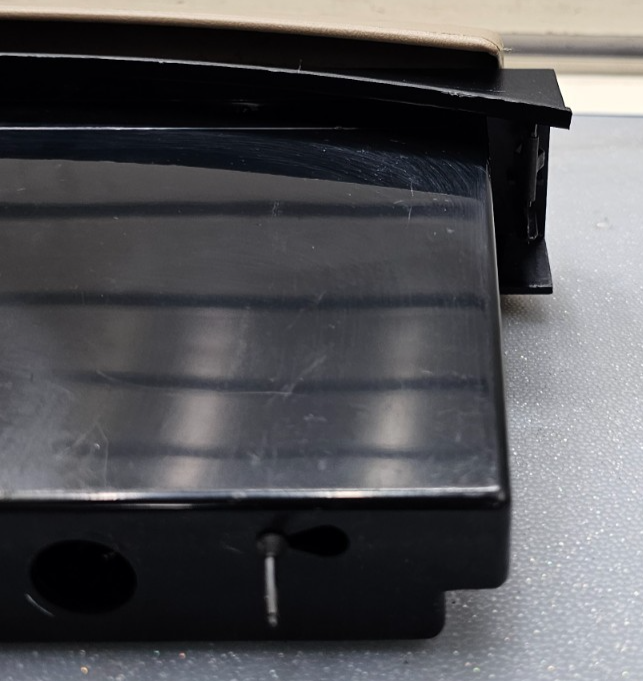 🔥00-05 BUICK LESABRE Front Dash Storage Cubby Assembly
