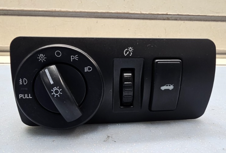 🔥05-07 Five Hundred 500 Taurus Montego Fog Headlight Lamp Dimmer Trunk Switch