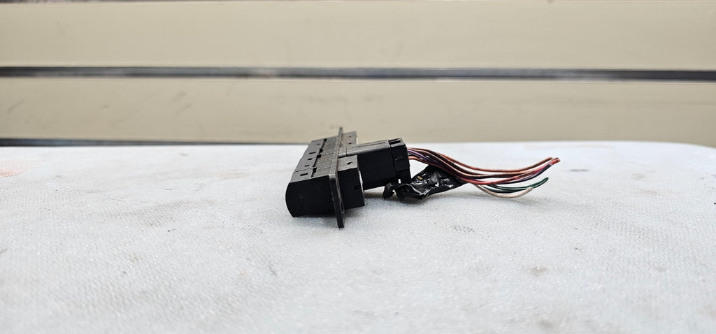 🔥09-10 Challenger Charger Hazard Light Switch ESP OFF Instrument Panel Black