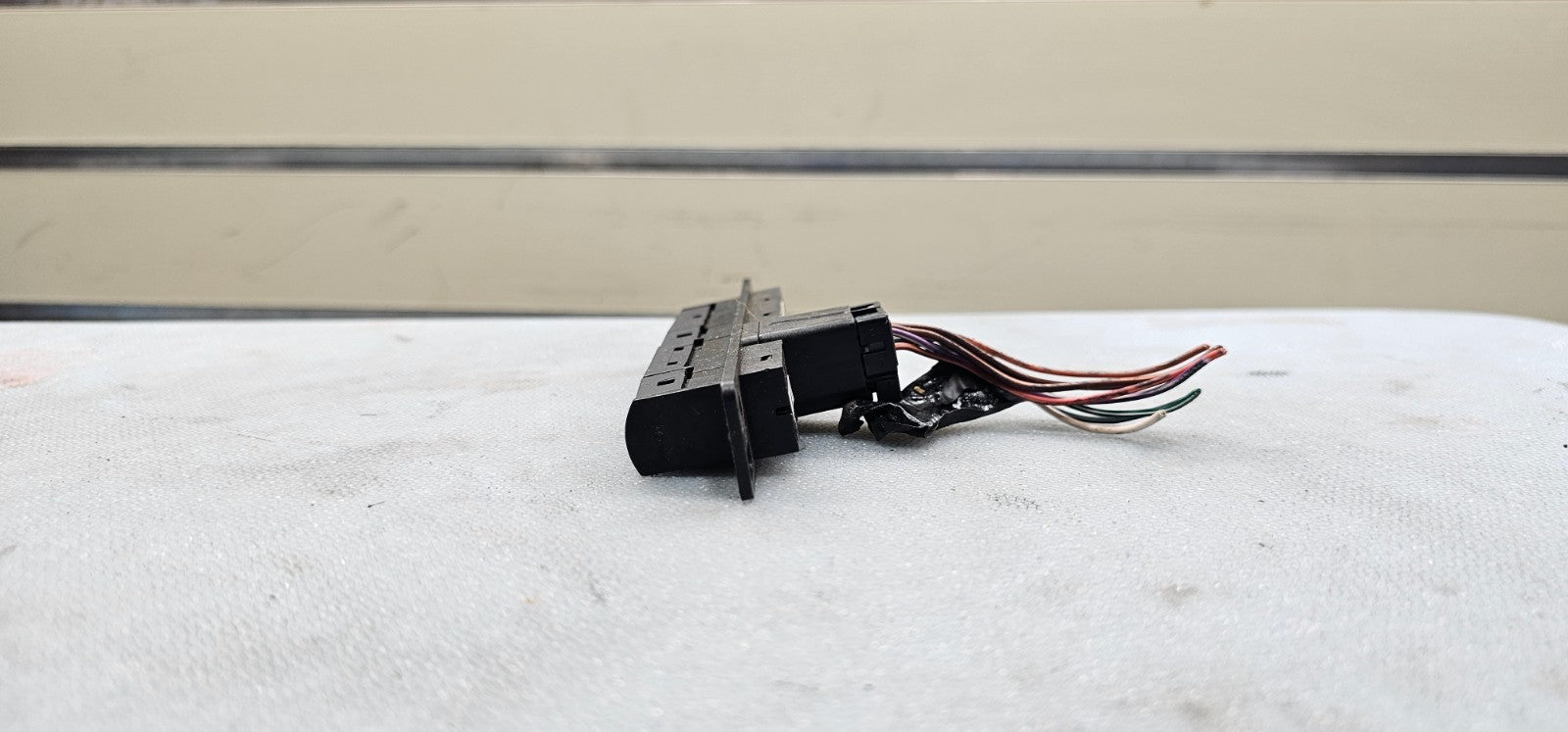 🔥09-10 Challenger Charger Hazard Light Switch ESP OFF Instrument Panel Black