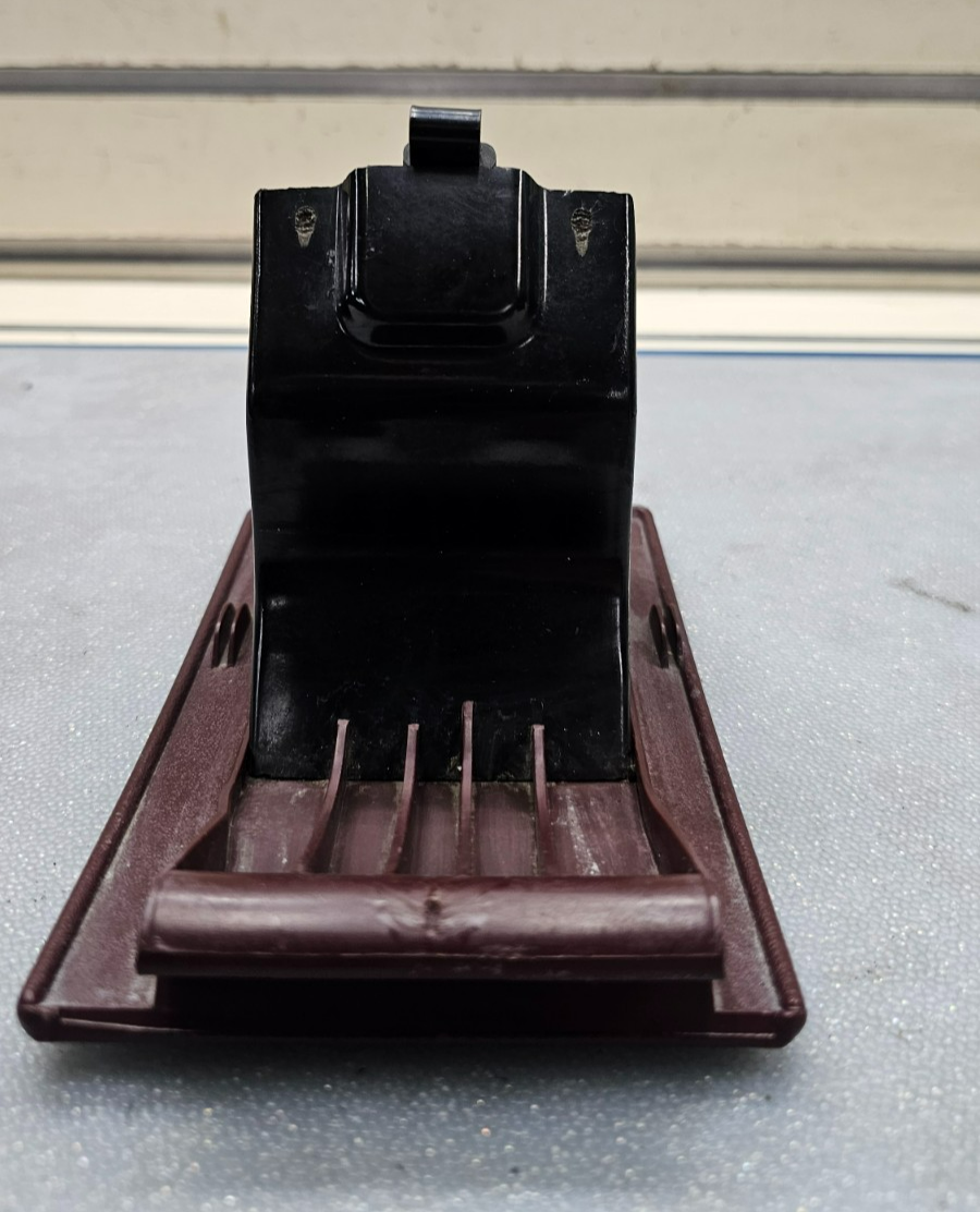 🔥95-99 CHEVY GMC SILVERADO YUKON TAHOE C/K Lighter Port Ashtray Assembly RED