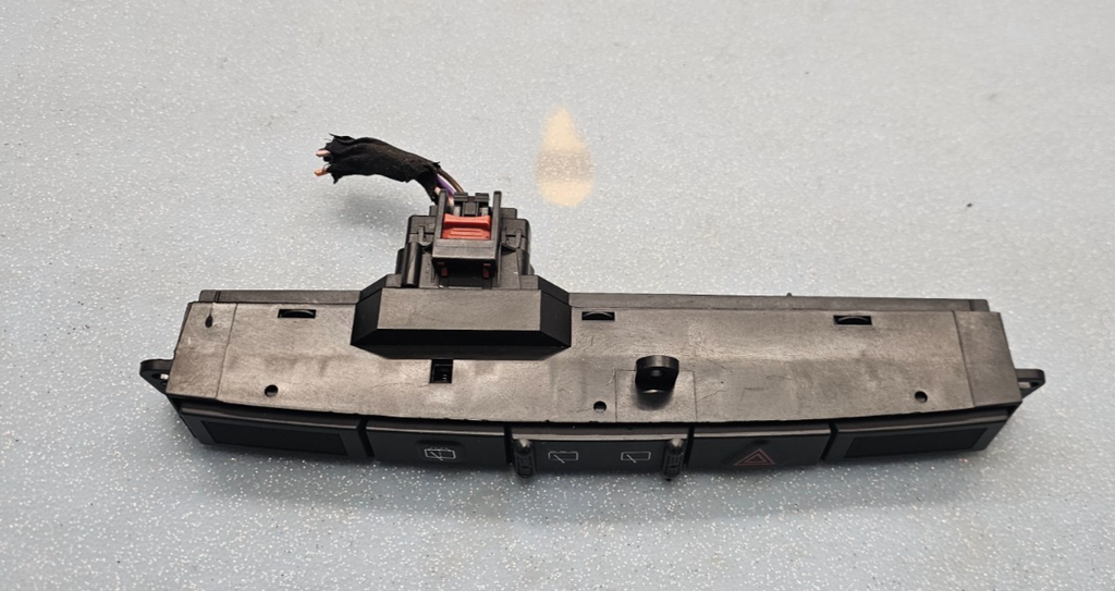 🔥2001-2007 Town & Country Caravan Rear Wiper Hazard Switch OEM SW32