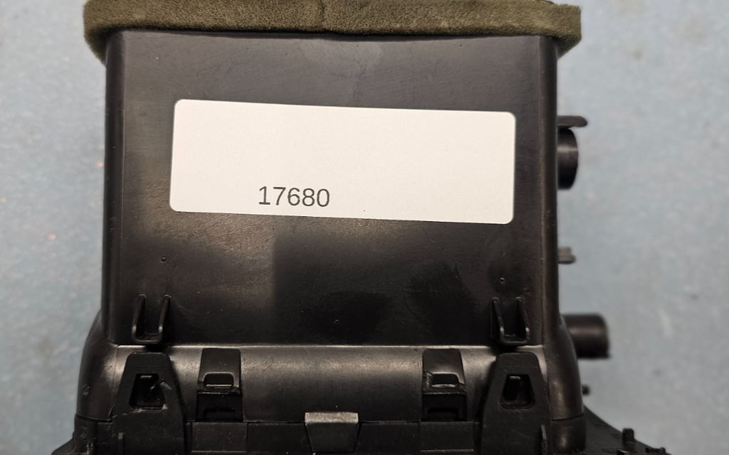 🔥05-07 FORD FOCUS Dash Center AC A/C HVAC AIR Vent HEATER Panel Bezel BLACK