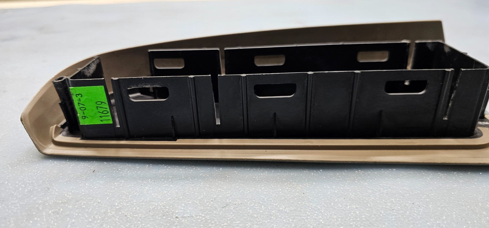 🔥03-06 Silverado SIERRA Door Window Switch FRONT RIGHT Passenger TAN/Black