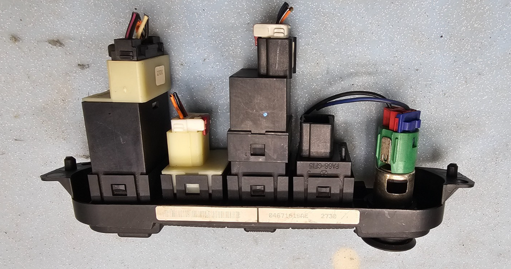 🔥2001-2005 CHRYSLER PT CRUISER REAR DEFROST DEFOG OUTLET SWITCH CONTROL OEM
