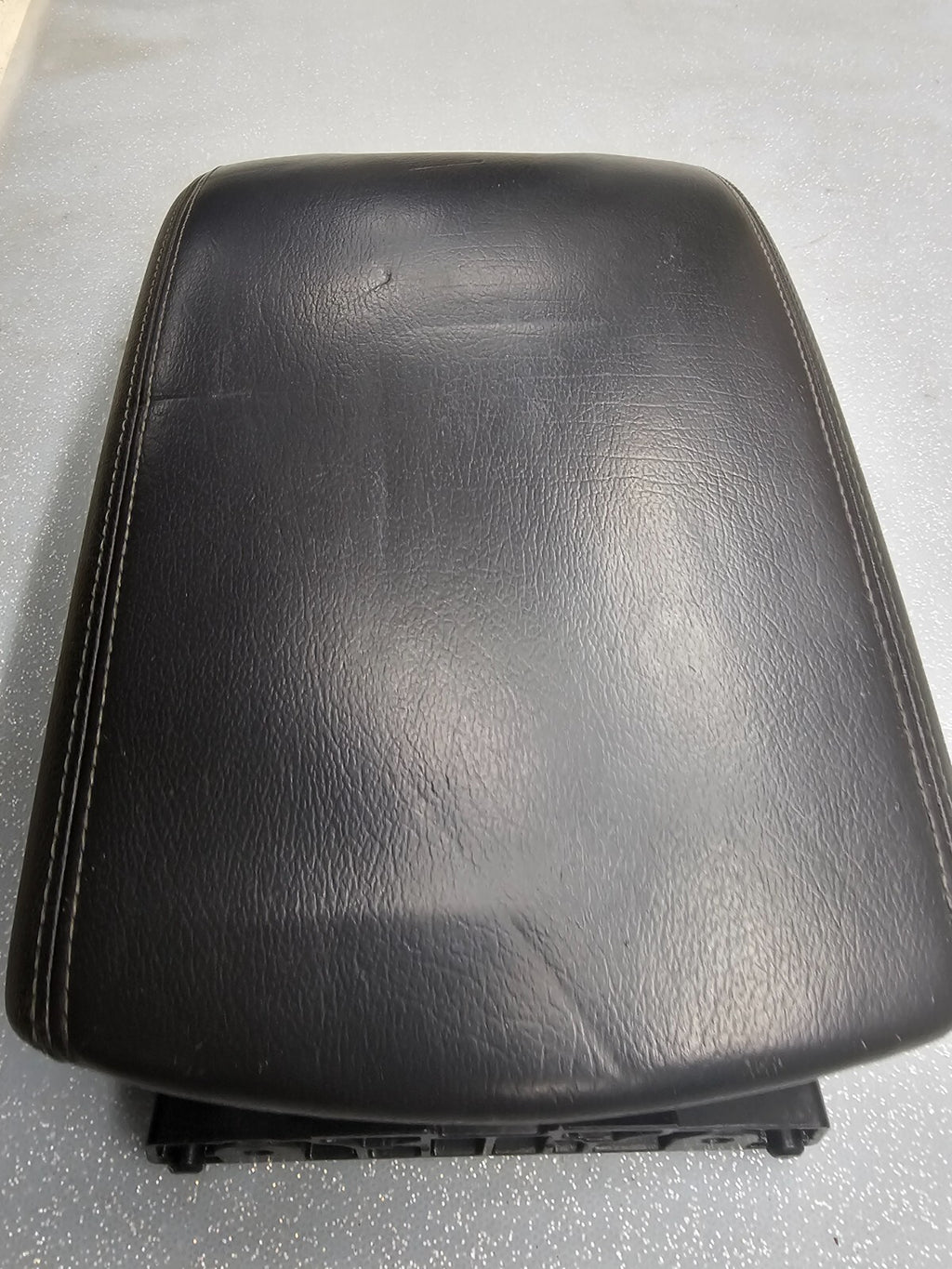 🔥04-09 Jaguar XJ8 Front Center Console Arm Rest Lid Cover Top Assembly Black