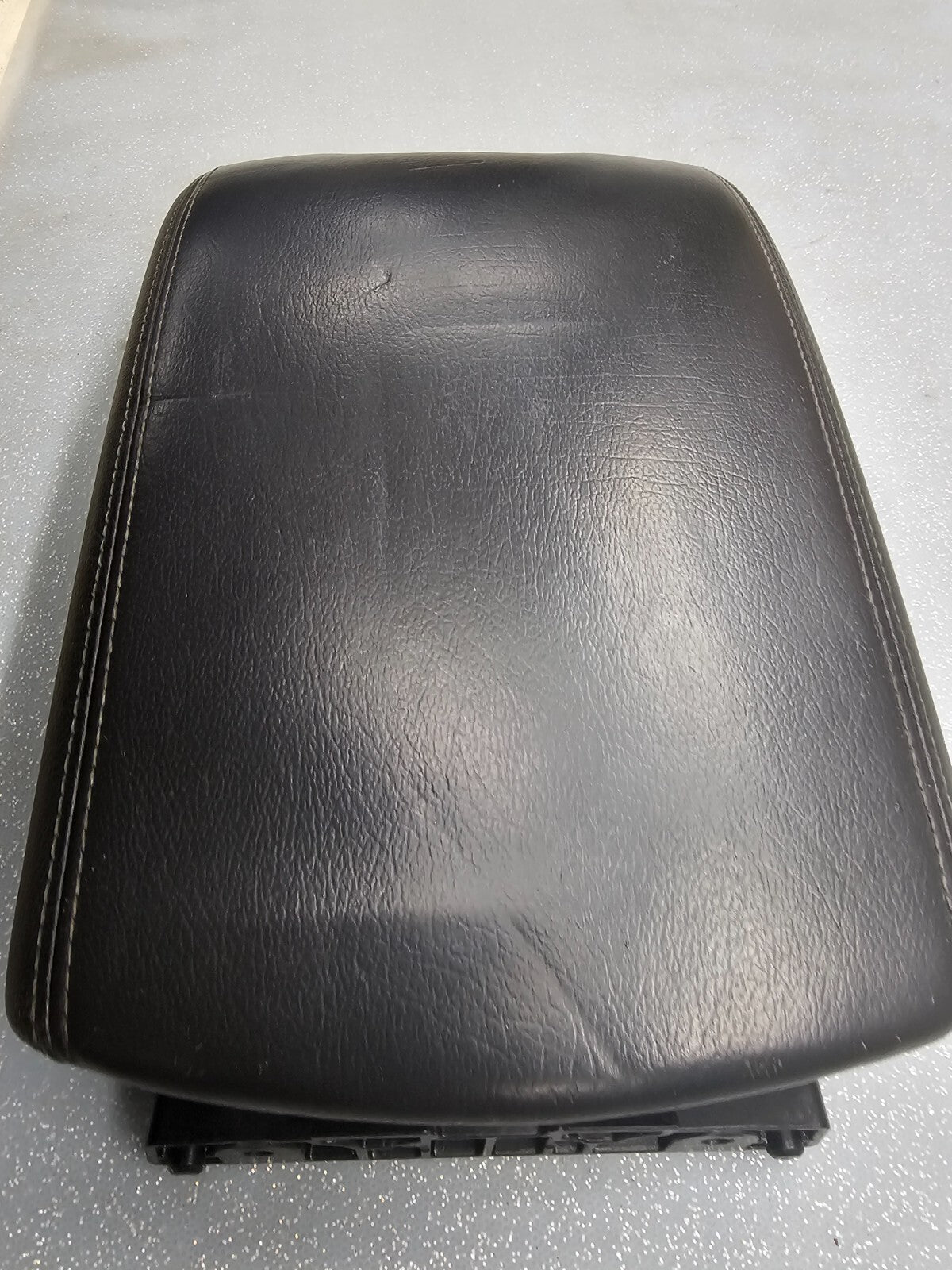 🔥04-09 Jaguar XJ8 Front Center Console Arm Rest Lid Cover Top Assembly Black
