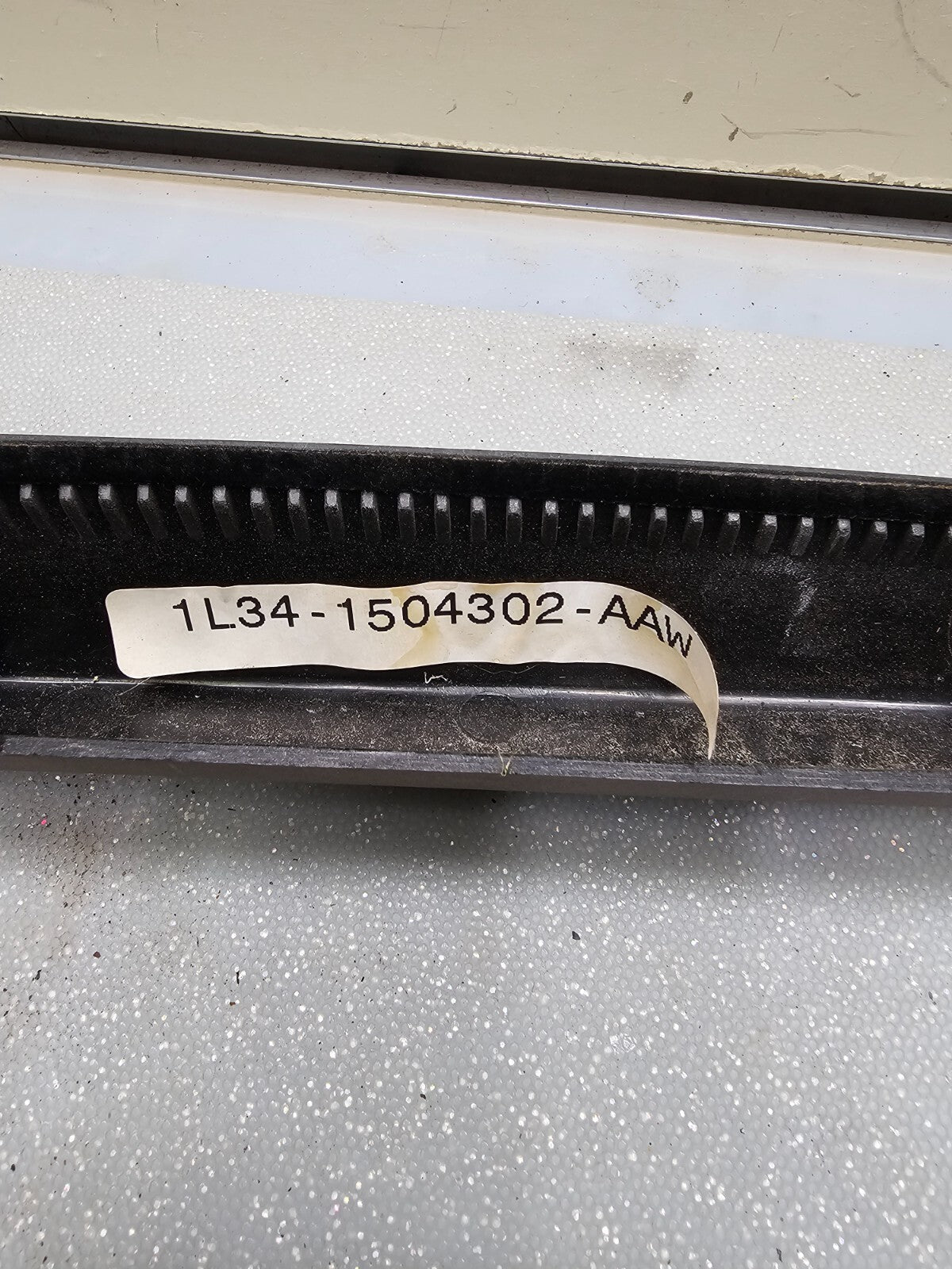 🔥1997-2003 Ford F150 Front Center Dash Radio BEZEL Trim Panel TAN B1