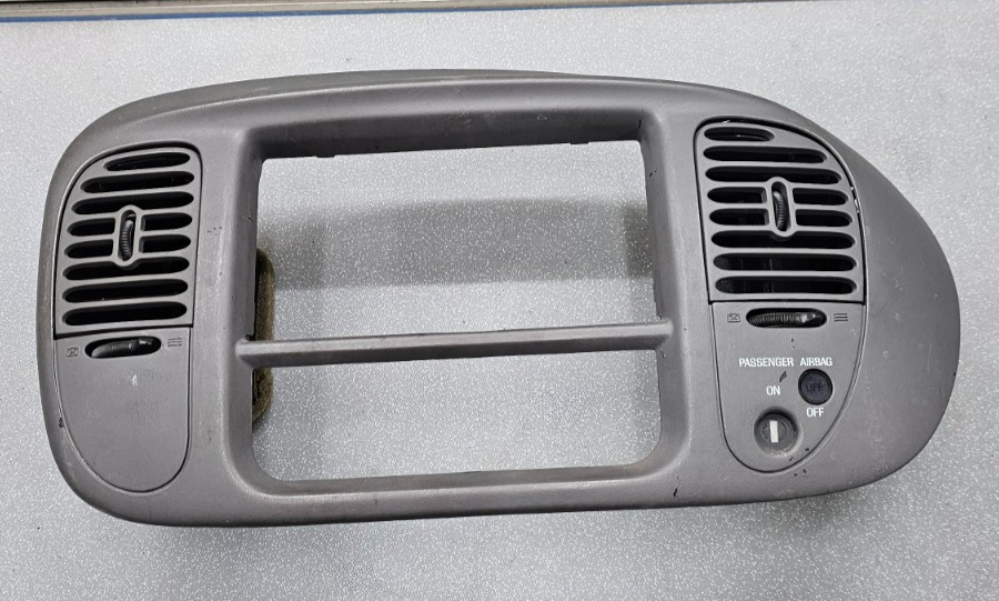 🔥97-03 Ford F150 Center Dash Radio Climate Trim Stereo BEZEL Panel  GRAY