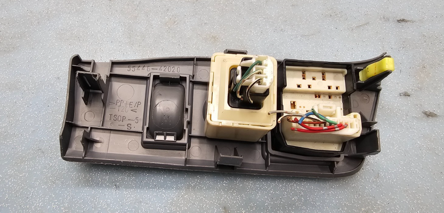 🔥01-05 Toyota RAV4 Mirror Switch Panel OEM Gray