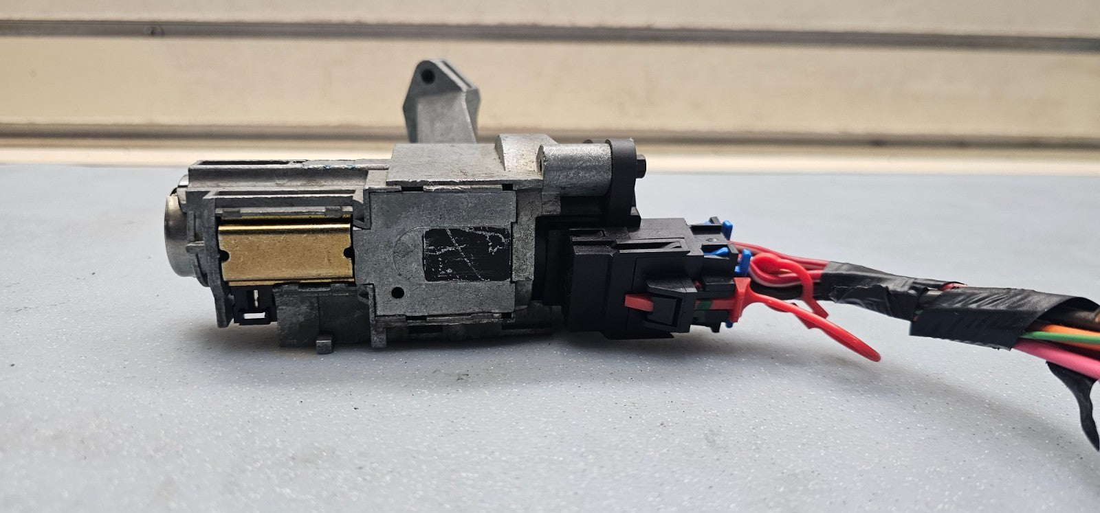 🔥95-07 VUE SC SL STEERING COLUMN IGNITION LOCK CYLINDER KEY SWITCH ASSEMBLY