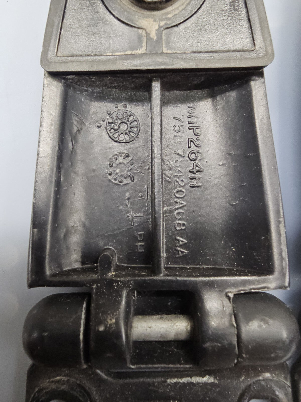 🔥1997-2002 FORD EXPEDITION GLASS HINGE REAR (LEFT AND RIGHT) pair set