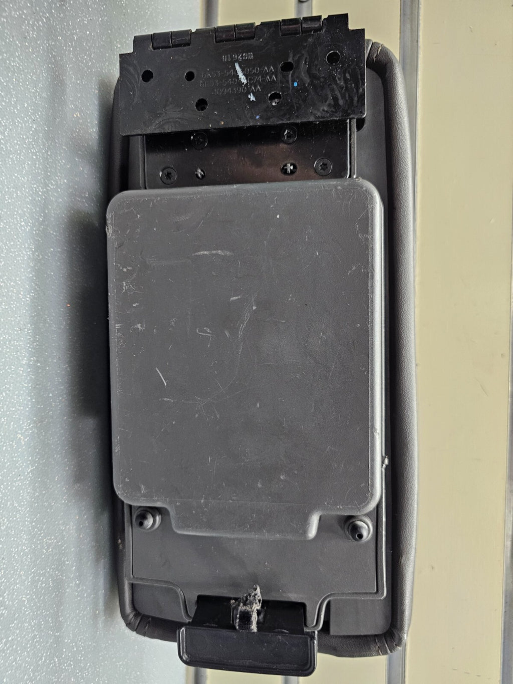 10-12 Fusion Milan Front Center Console Lid Armrest Cover Top Pad Assembly Black