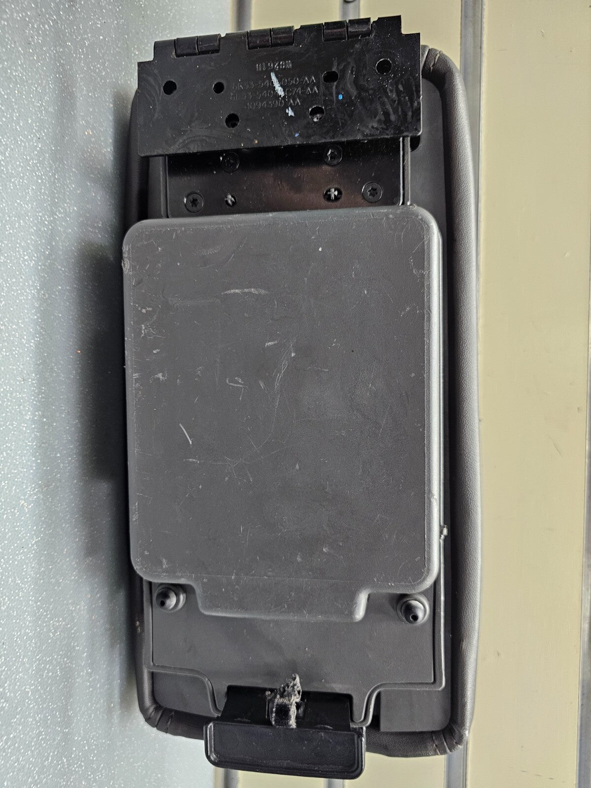 10-12 Fusion Milan Front Center Console Lid Armrest Cover Top Pad Assembly Black