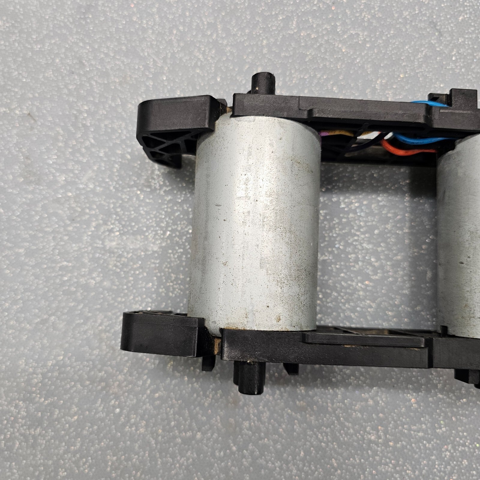 07-14 Silverado Suburban Sierra Escalade Left Driver Power Seat Track Motor OEM