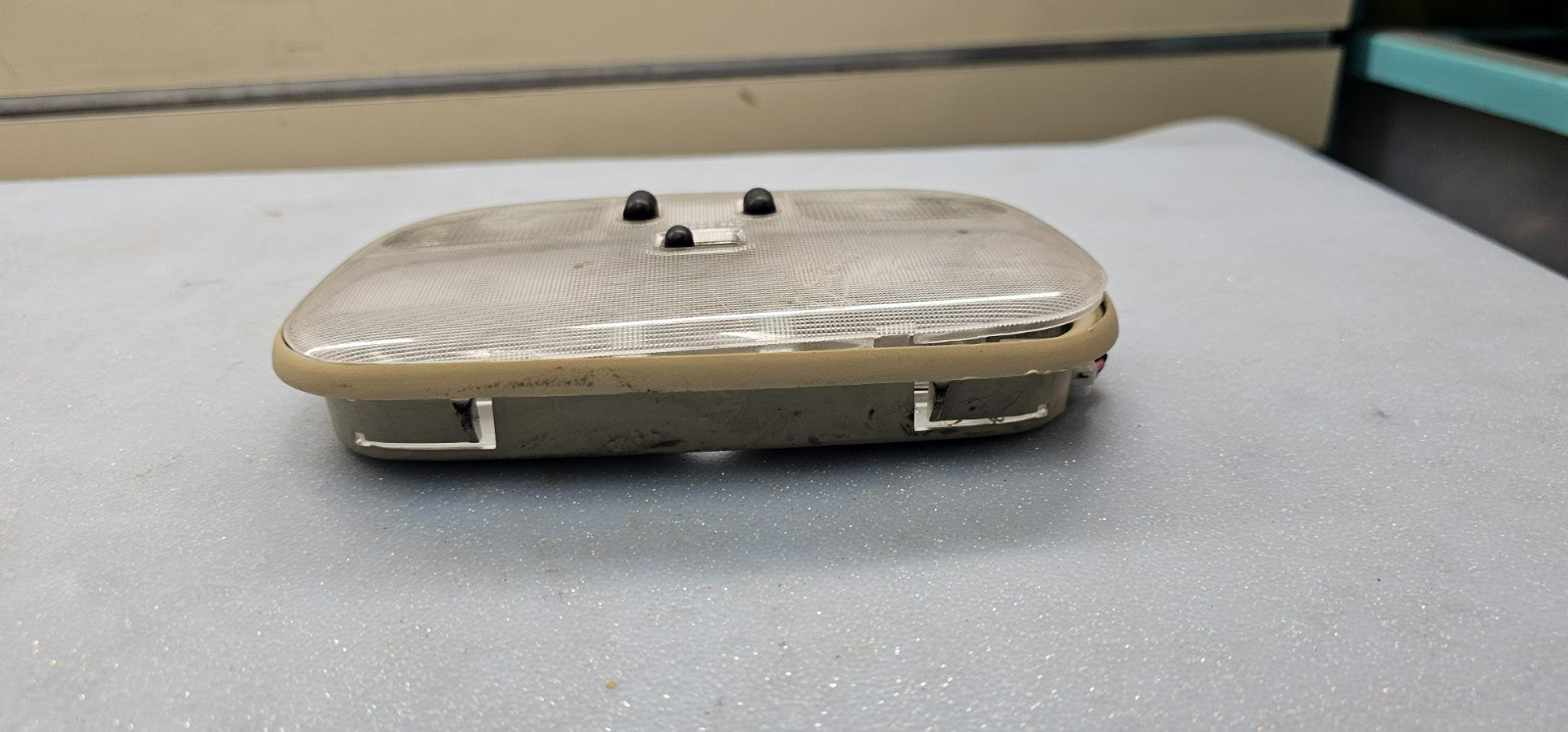 🔥 01-07 Ford Escape Tan Dome Light TAN