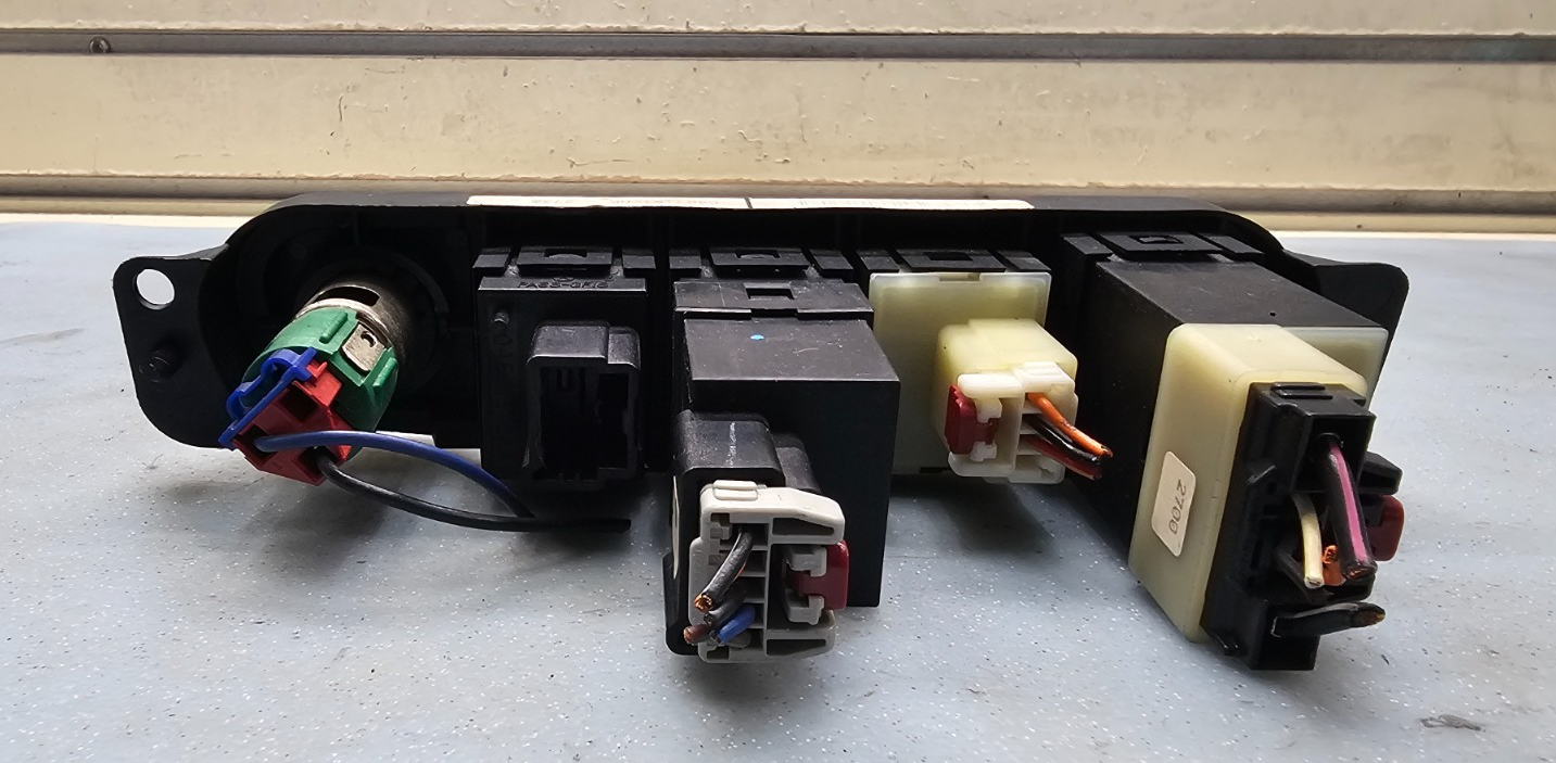 🔥2001-2005 CHRYSLER PT CRUISER REAR DEFROST DEFOG OUTLET SWITCH CONTROL OEM