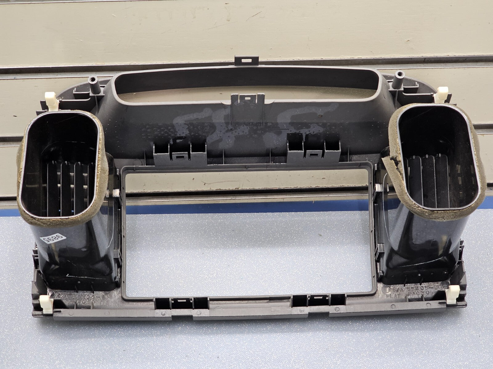 🔥02-06 CAMRY Center Dash AM FM RADIO STEREO BEZEL Trim Panel Assembly LT Gray